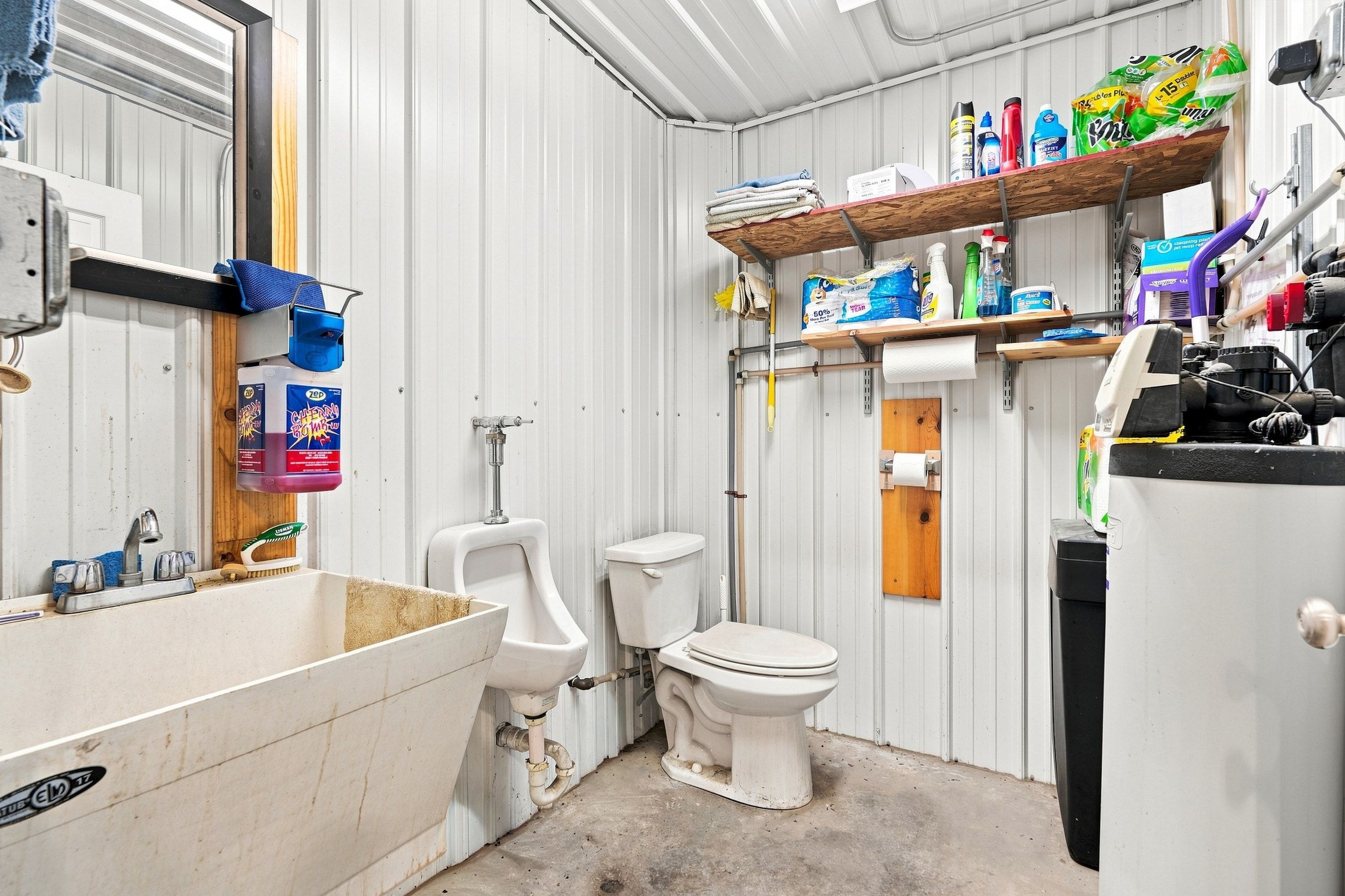Listing Photo: 2960 160th St 0042-
